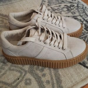 Beige Sneakers